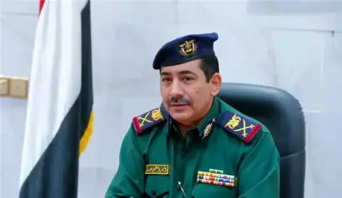 وزير الداخلية: الحوثيون والقاعدة يتخادمان في استهداف أمن اليمن